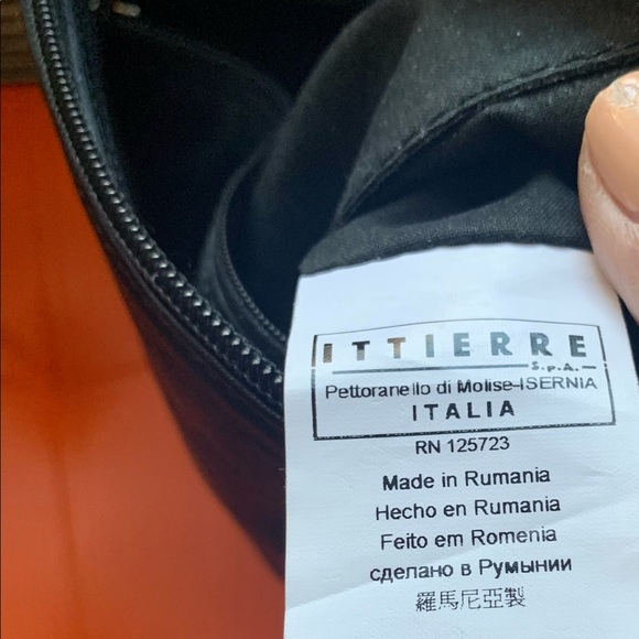 ❤️NWOT GianFranco Ferre designer small genuine leather purse black. Rare 😎 - Picture 6 of 6